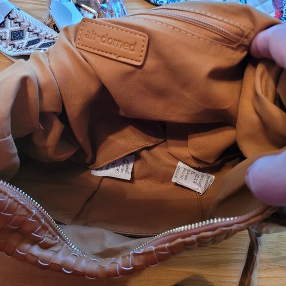 Ahdorned Woven Vegan Leather Handbag Light Brown - Picture 7 of 9
